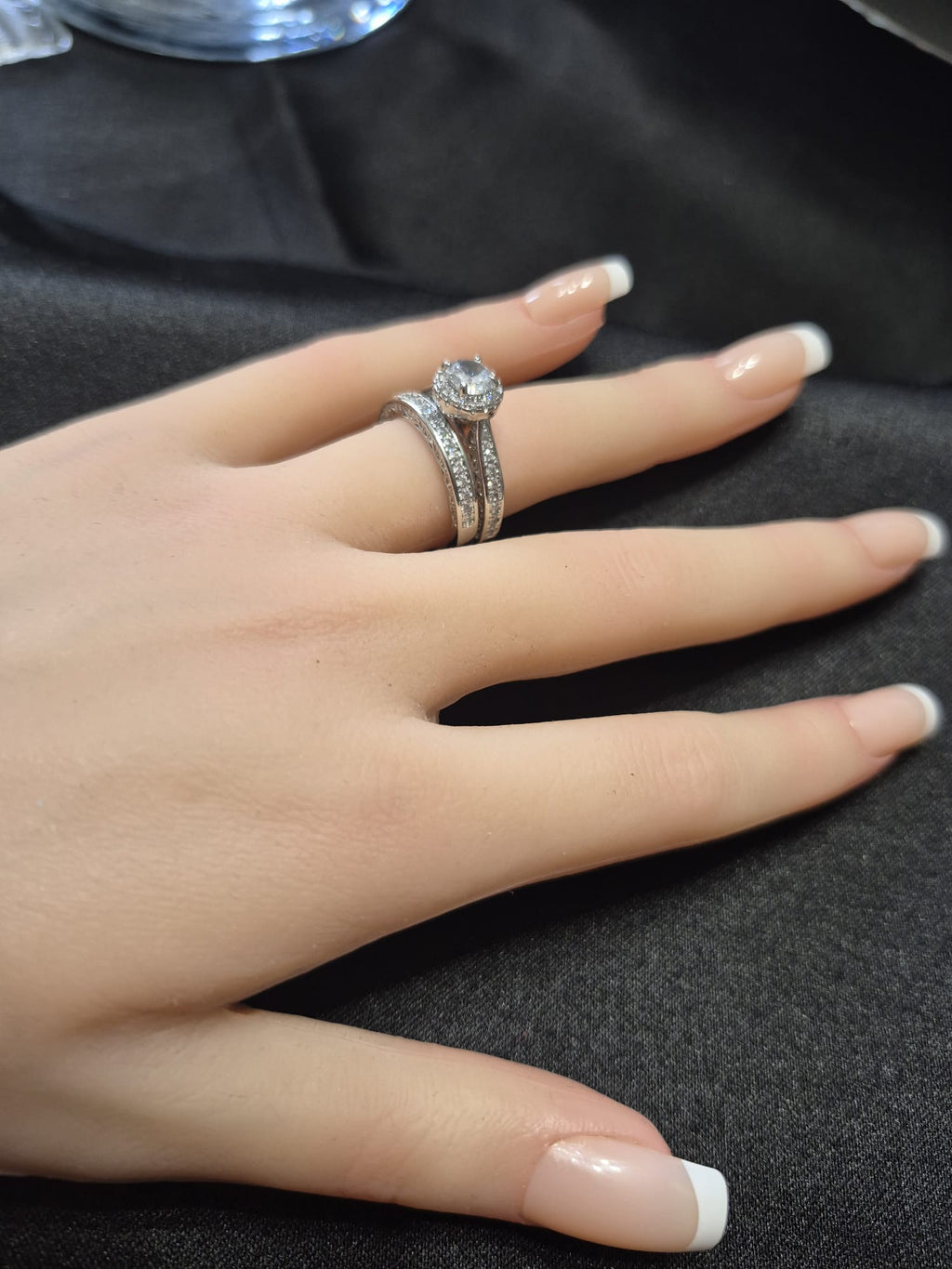 Women's Luxurious 2pc Cubic Zirconia Engagement Ring and Wedding Band Set