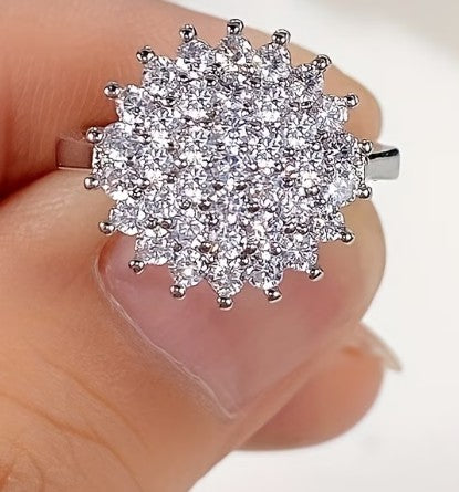 Exquisite White Cluster Zirconia Round Women's Engagement Ring