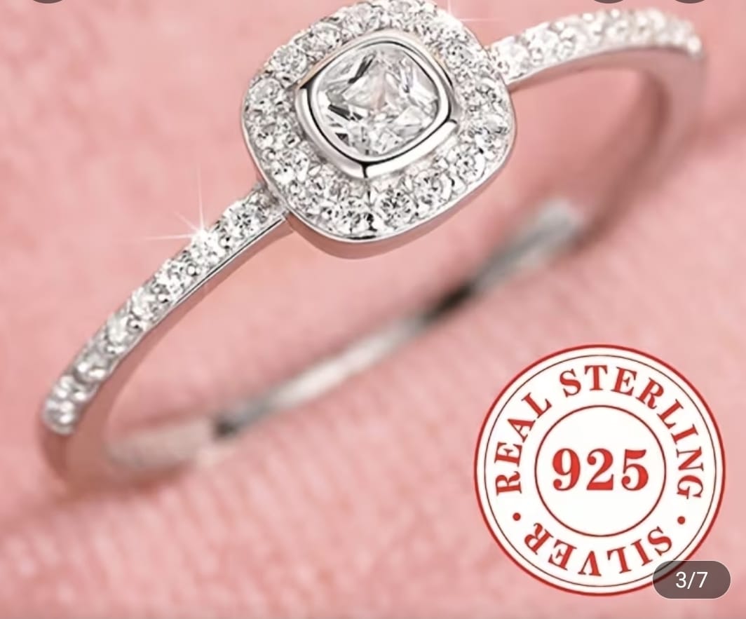 Women's Luxurious S925 Sterling Silver Promise Ring